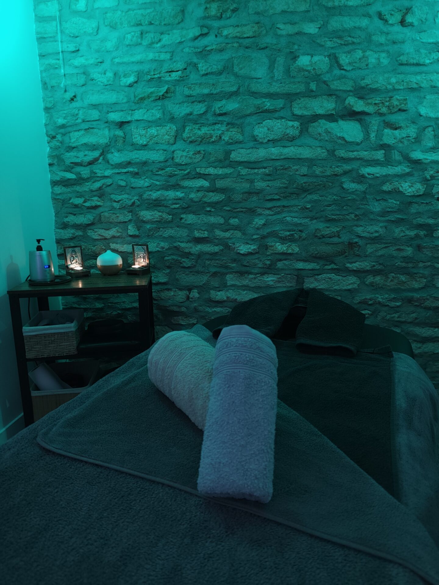 Amasa Zen | Magnétiseur Masseur à Cult axe Besançon - gray 69 Magnétiseur et masseur / Amasa Zen Yalouz Ghessane Cabinet de massage thérapeutique et magnétisme à Cult près de Besançon - Amasa Zen