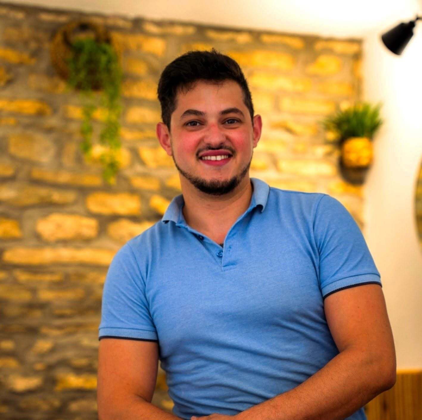 Amasa Zen | Magnétiseur Masseur à Cult axe Besançon - gray 67 Magnétiseur et masseur / Amasa Zen Yalouz Ghessane Ghessane Yalouz praticien au cabinet Amasa Zen à Cult